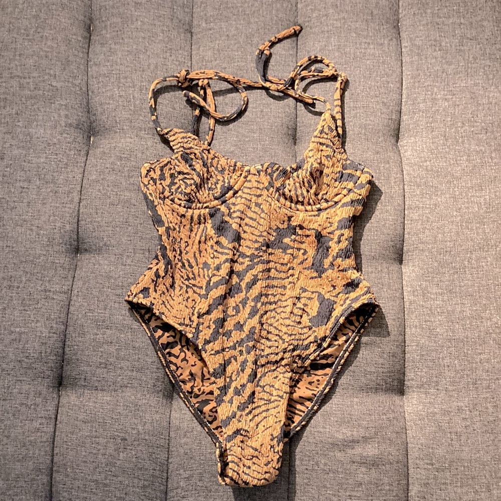 Designer swimsuit(MONTCE)petite bust size,size 34A,size 34B